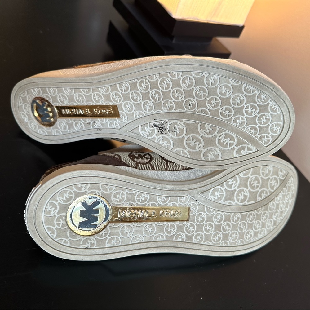 TAN/BROWN MICHAEL KORS SIZE 10 SNEAKERS - Picture 4 of 4